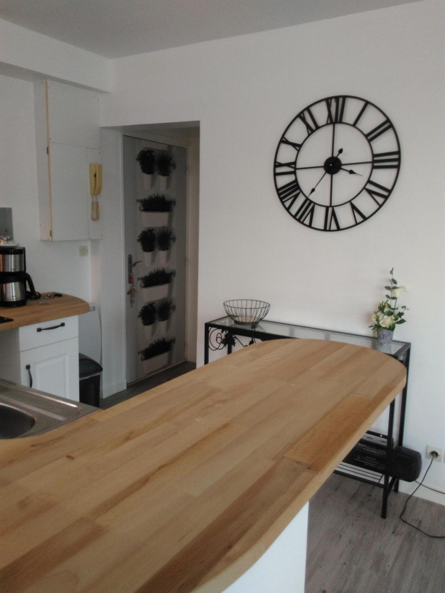 לה מאנש 24 Fois Plus - Circuit Des 24 H A 10 Mn - 2 Chambres, 4 Personnes & Cuisine מראה חיצוני תמונה